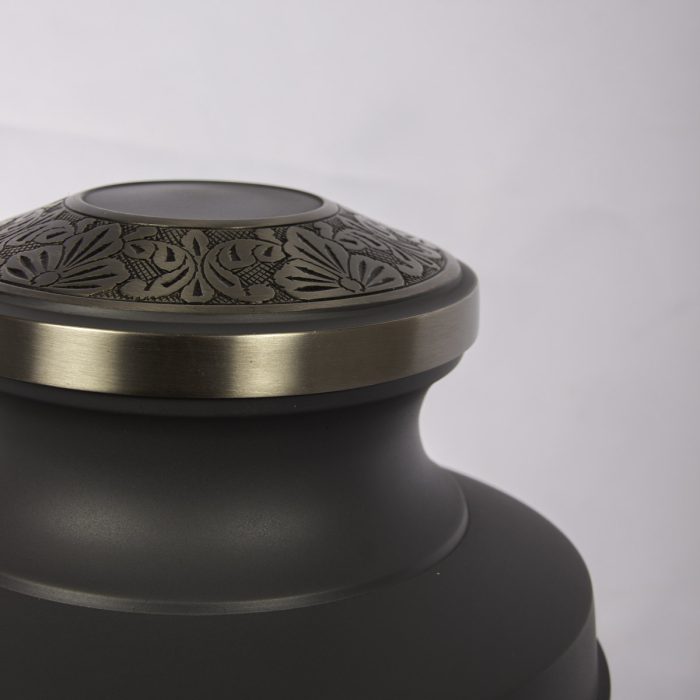 Strength Urn - Image 7