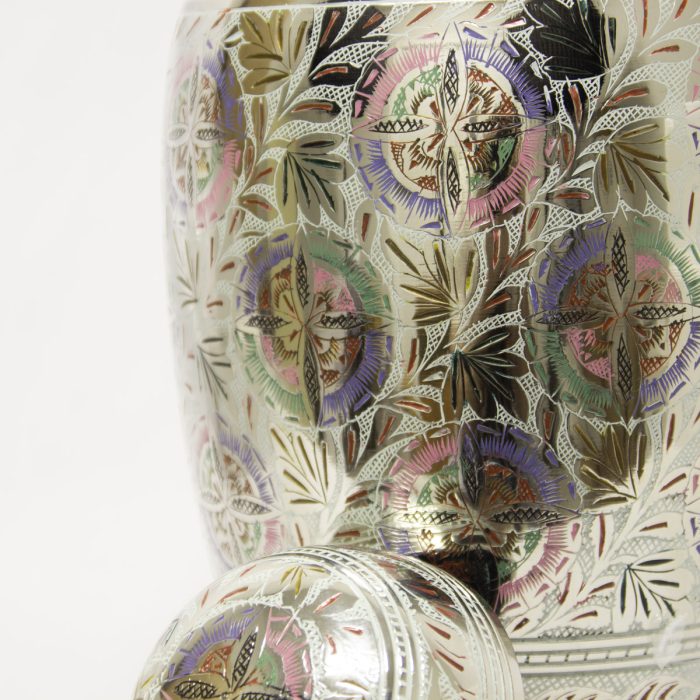 Blooming Grace Urn - Image 4
