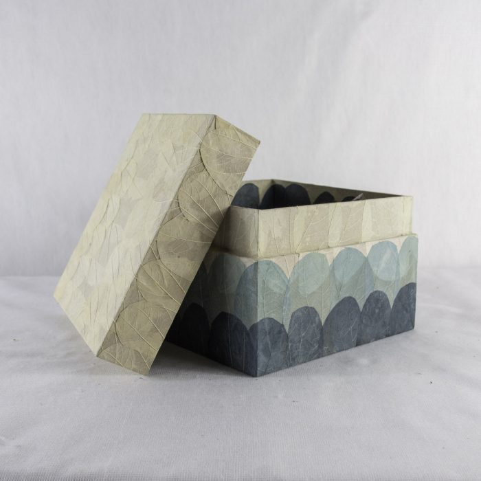 Leaf Urn Square - Image 4
