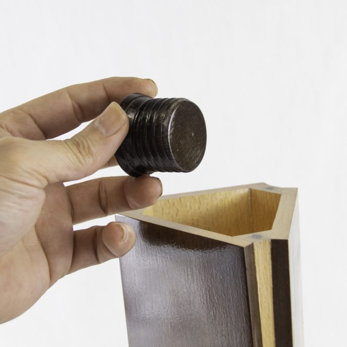 Obelos Urn - Image 6