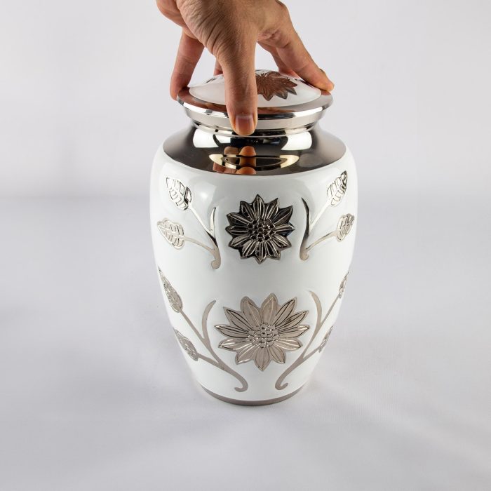 White Rose Urn - Image 2