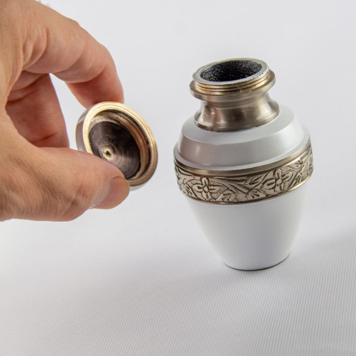 Anoka Mini Urn - Image 4