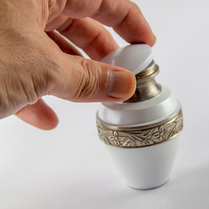 Anoka Mini Urn - Image 3